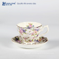 Royal Aberlt chinoiserie taza de café y platillo